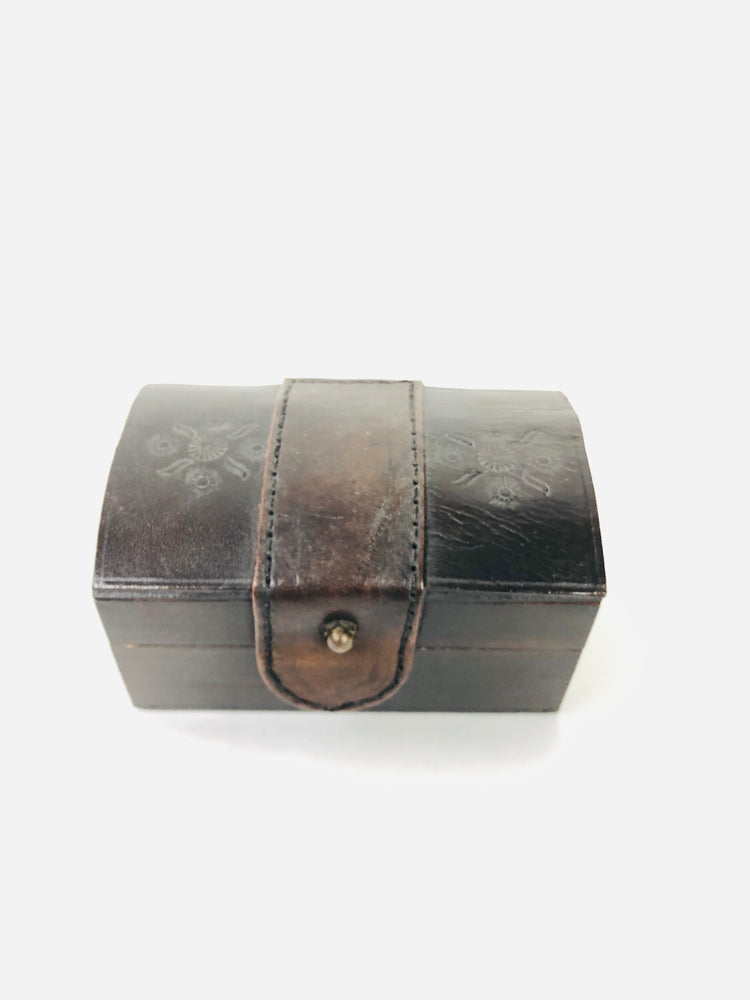 
                  
                    Vintage Konev Jewellery Box (15063)
                  
                