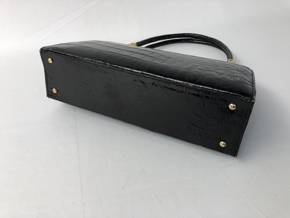 
                  
                    Vintage - Genuine Crocodile Handbag (15127)
                  
                