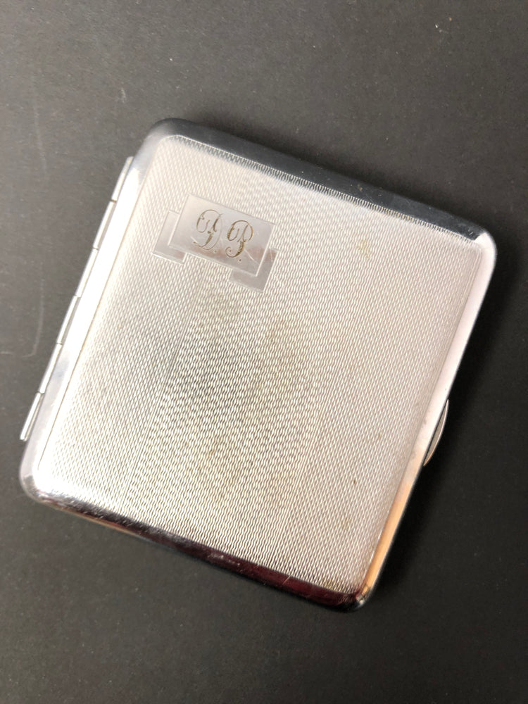 
                  
                    Chrome Plate Cigarette Case (15136)
                  
                