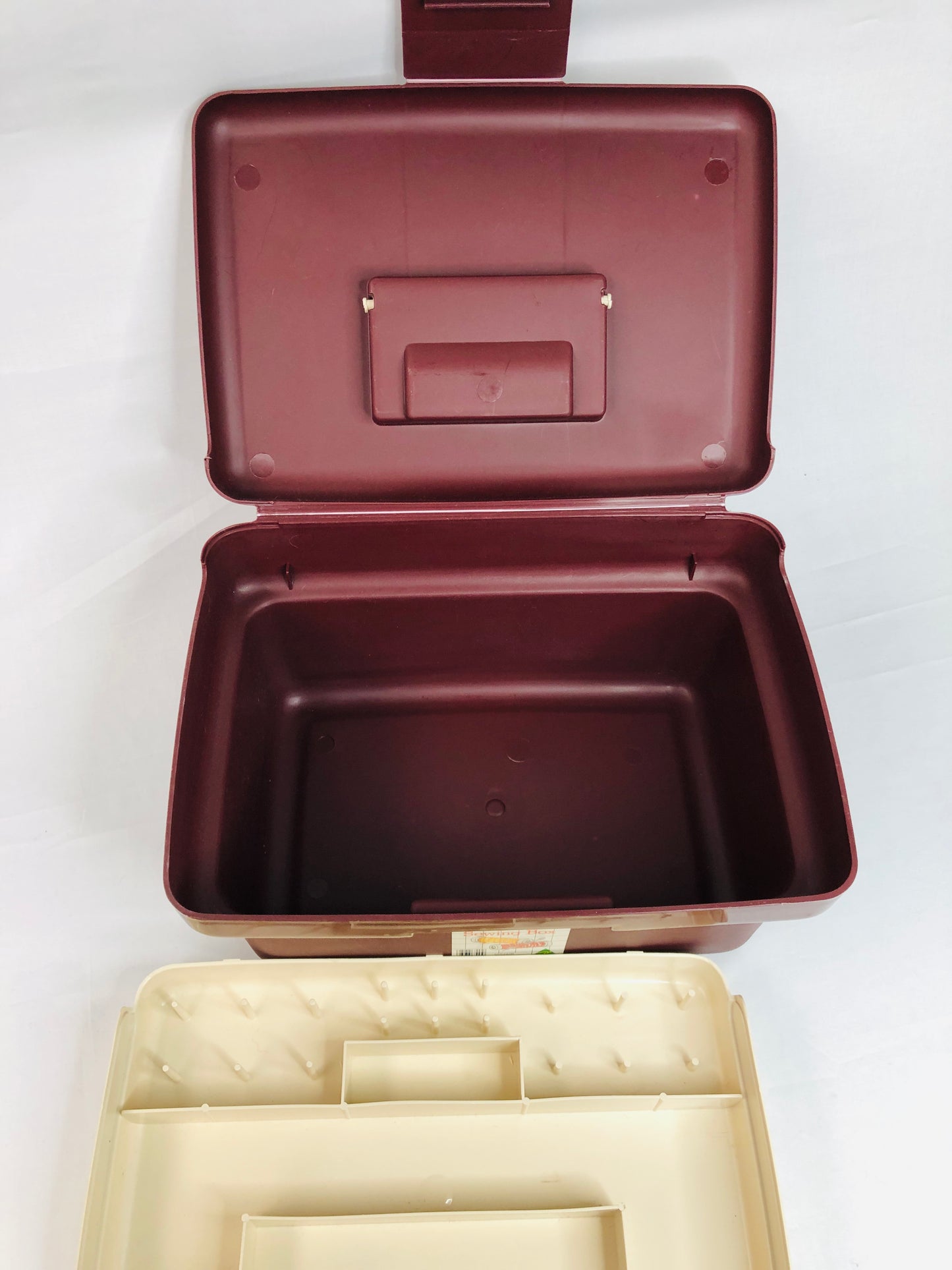 
                  
                    Vintage Trend Sewing Box (15287)
                  
                