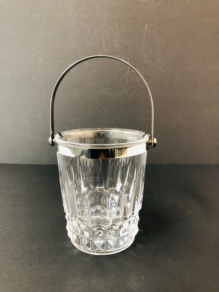 
                  
                    Vintage D'Arques French Crystal Ice Bucket (15316)
                  
                