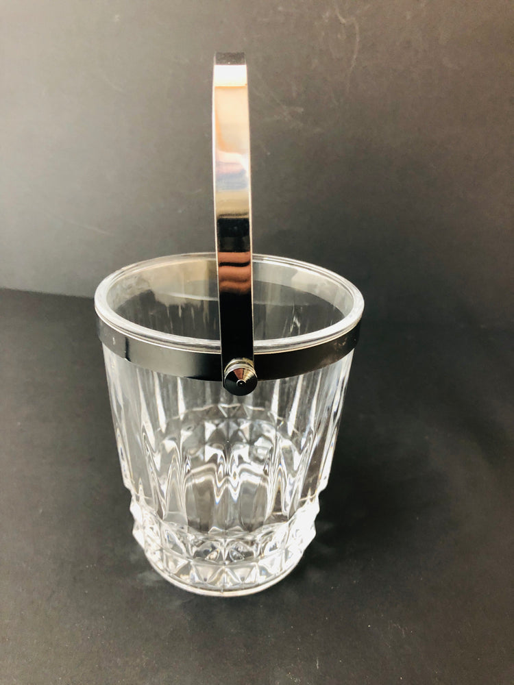 
                  
                    Vintage D'Arques French Crystal Ice Bucket (15316)
                  
                
