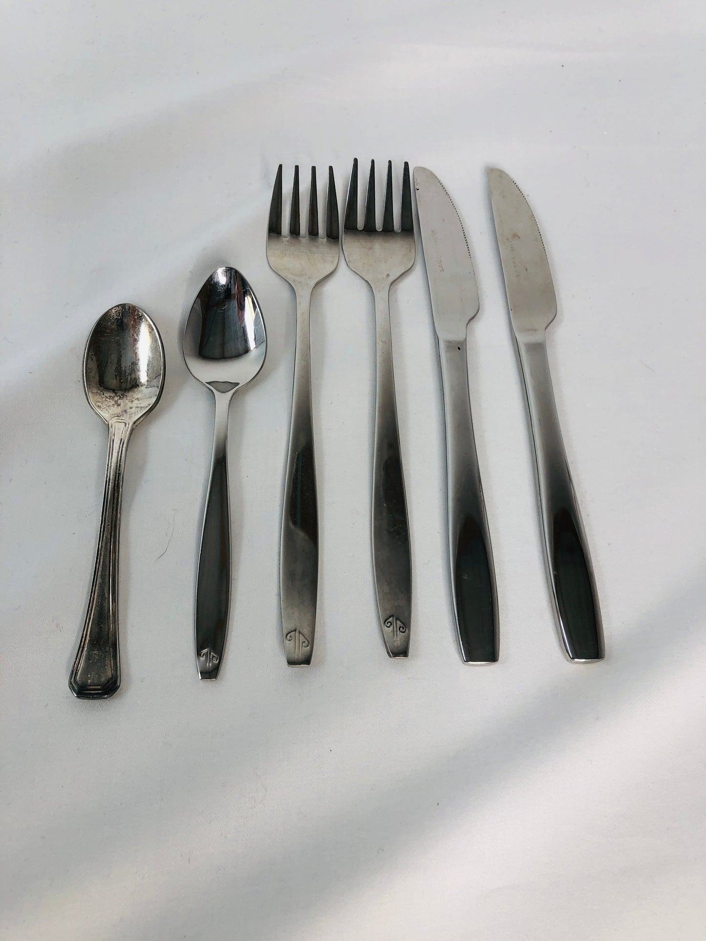 
                  
                    Air New Zealand Cutlery (15326)
                  
                