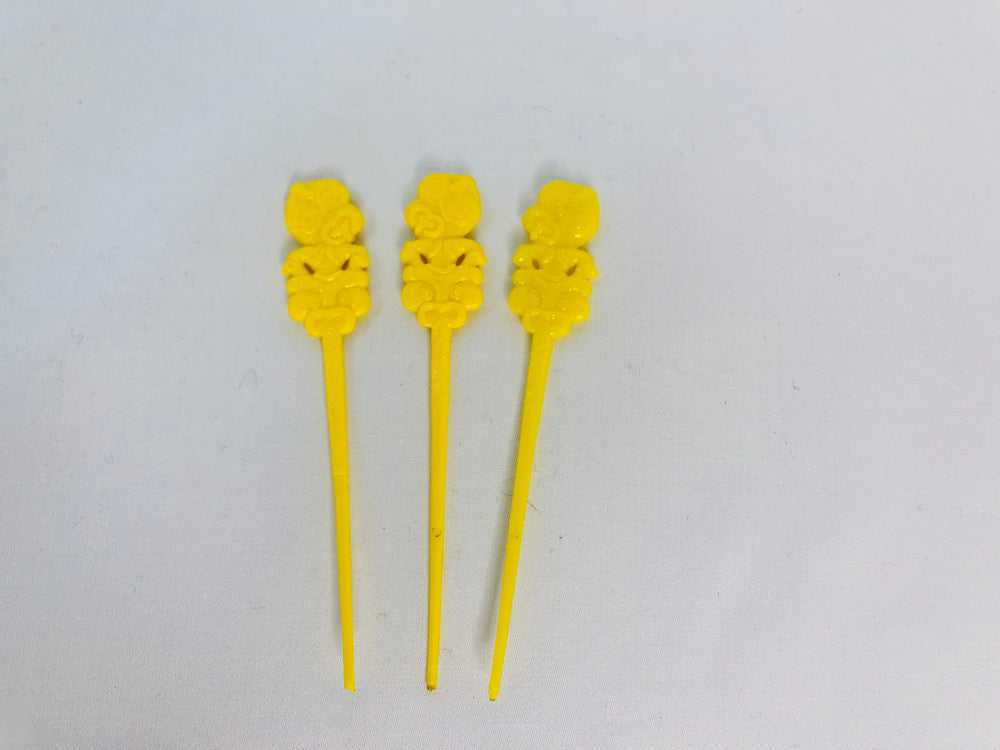 
                  
                    Air New Zealand - Tiki Cocktail Sticks (15327)
                  
                
