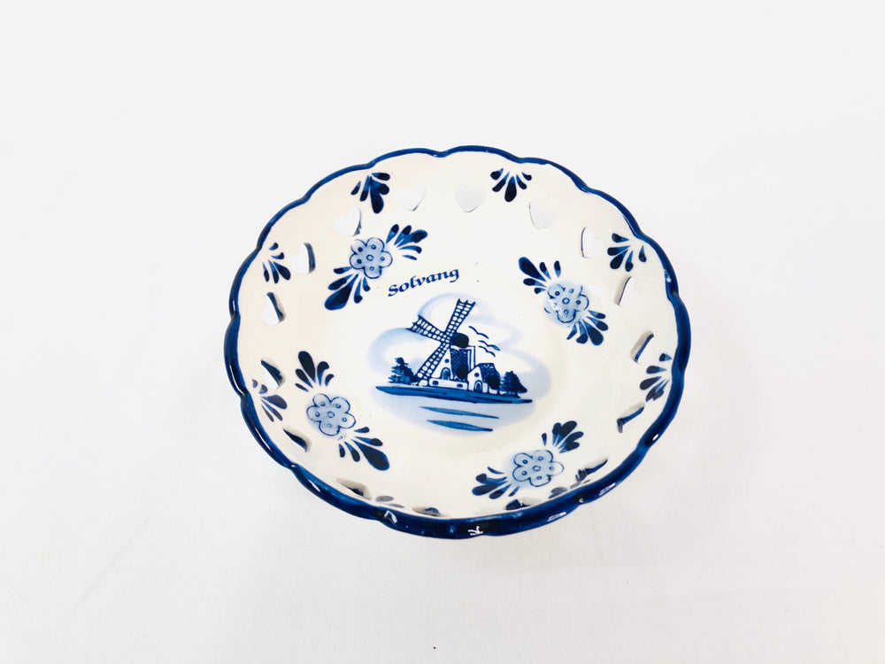 
                  
                    Dalft Blue Pierced Bowl (15504)
                  
                