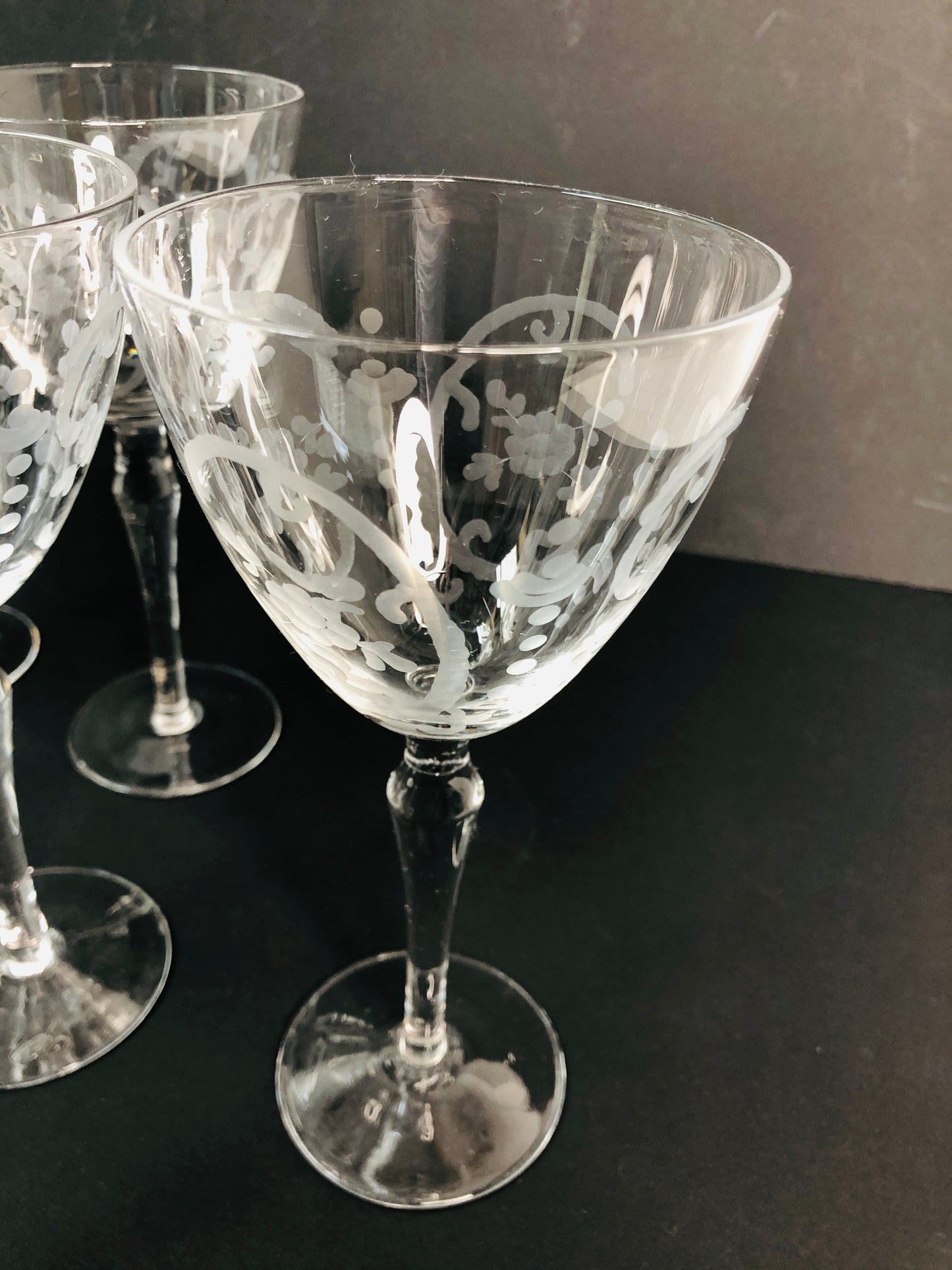 
                  
                    Engraved Wine Glasses x 10 (15522)
                  
                