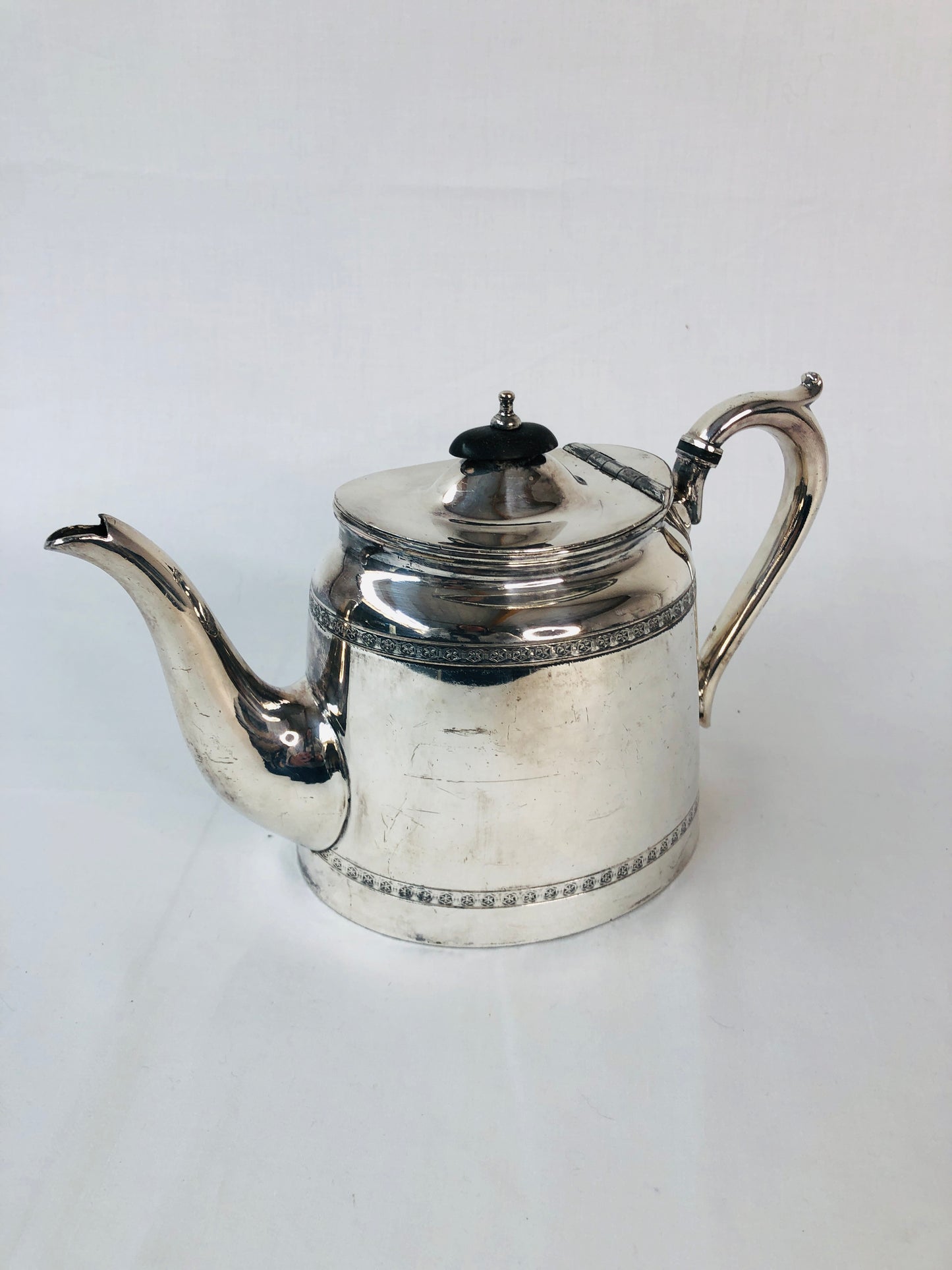 
                  
                    Kemp Bros - Antique Silver Plate Tea Pot (15547)
                  
                