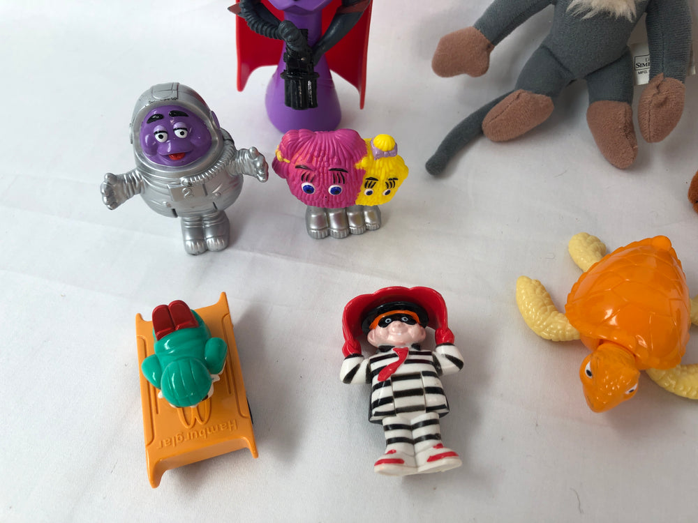 
                  
                    McDonalds Toys Bulk (15600)
                  
                