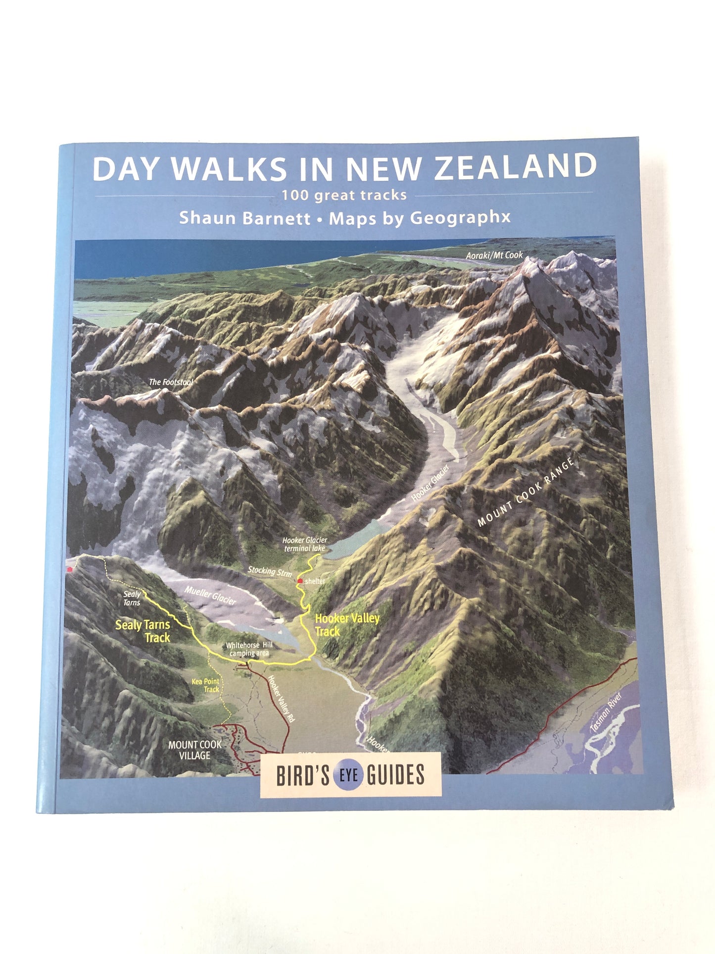 
                  
                    Day Walks in New Zealand - Maps by Geographx (15606)
                  
                
