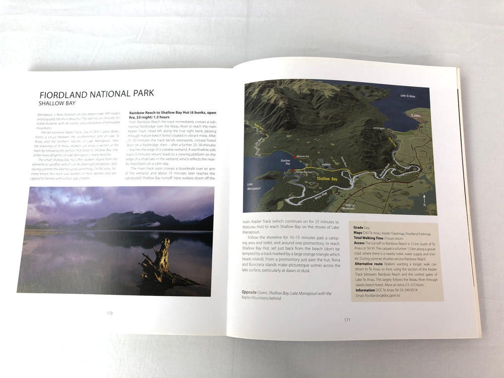 
                  
                    Day Walks in New Zealand - Maps by Geographx (15606)
                  
                