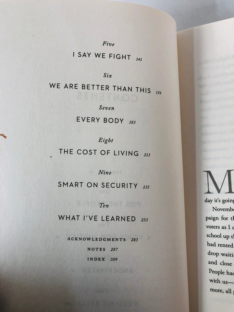 
                  
                    The Truths We Hold: An American Journey-Kamala Harris  (15614)
                  
                