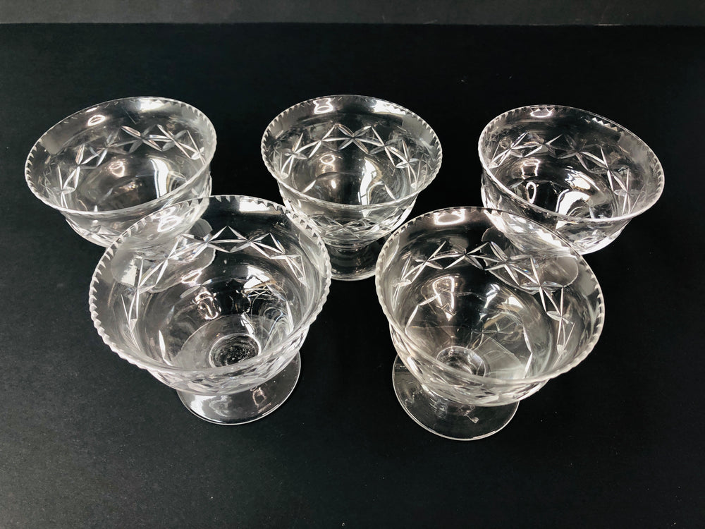 
                  
                    Crystal Pedestal Dessert Bowls x 5 (15626)
                  
                
