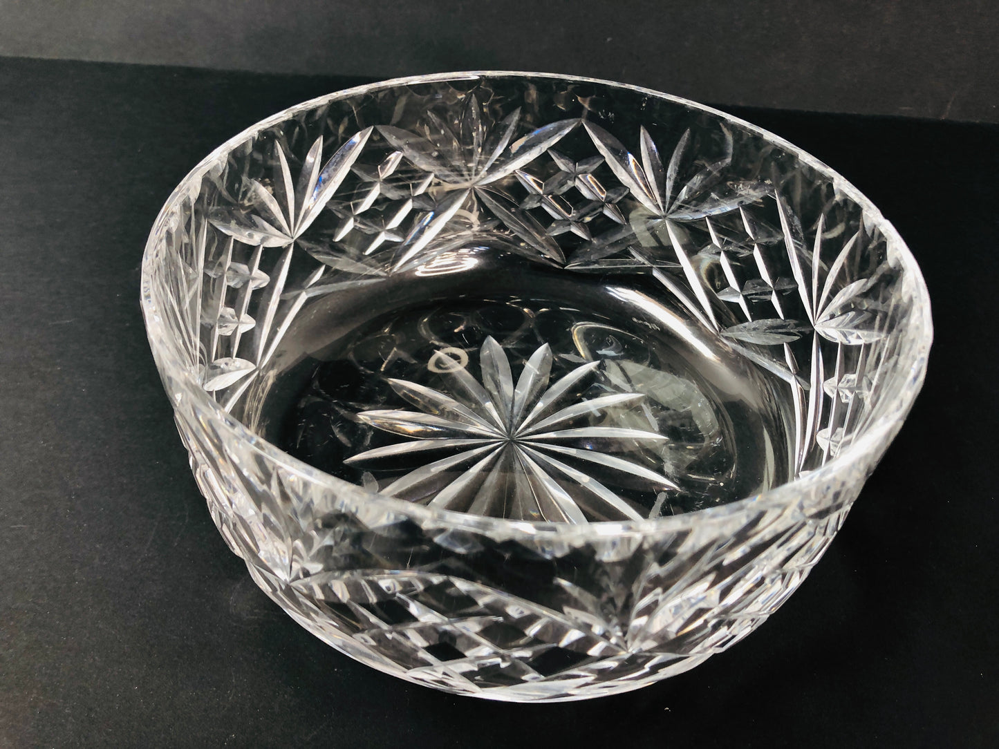 
                  
                    Large Crystal Bowl (15624)
                  
                