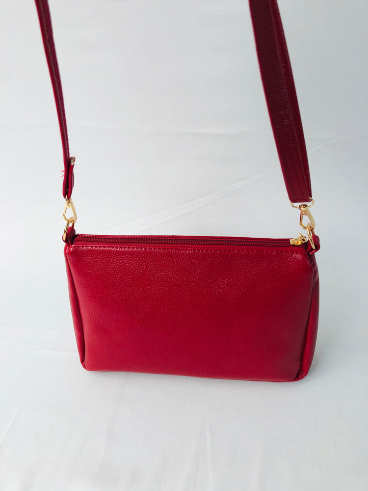 
                  
                    Womans Red Handbag (15700)
                  
                