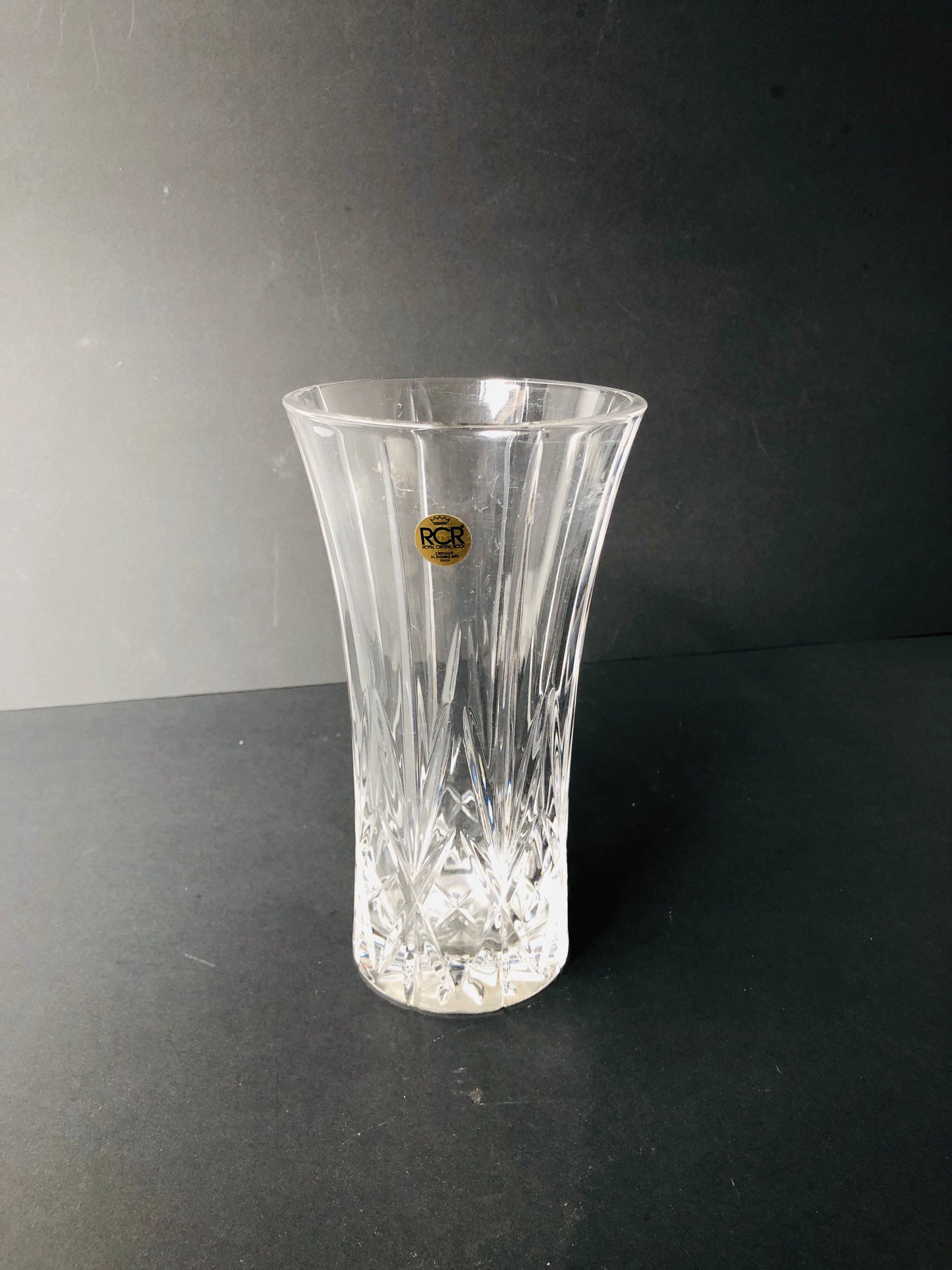 
                  
                    RCR Crystal Vase (15706)
                  
                
