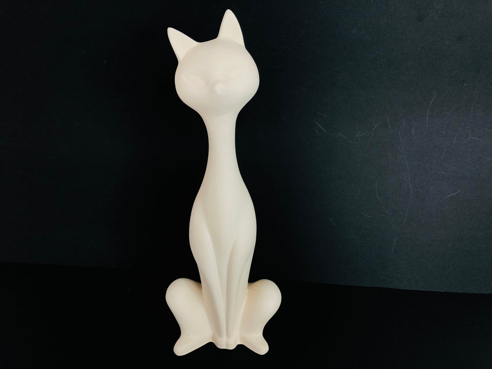 
                  
                    Tall Siamese Cat (15710)
                  
                