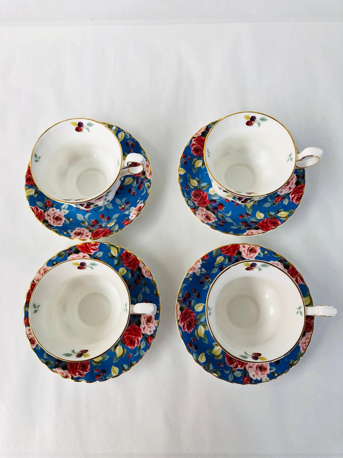 
                  
                    Royal Albert - Rosa Tea Set (15813)
                  
                