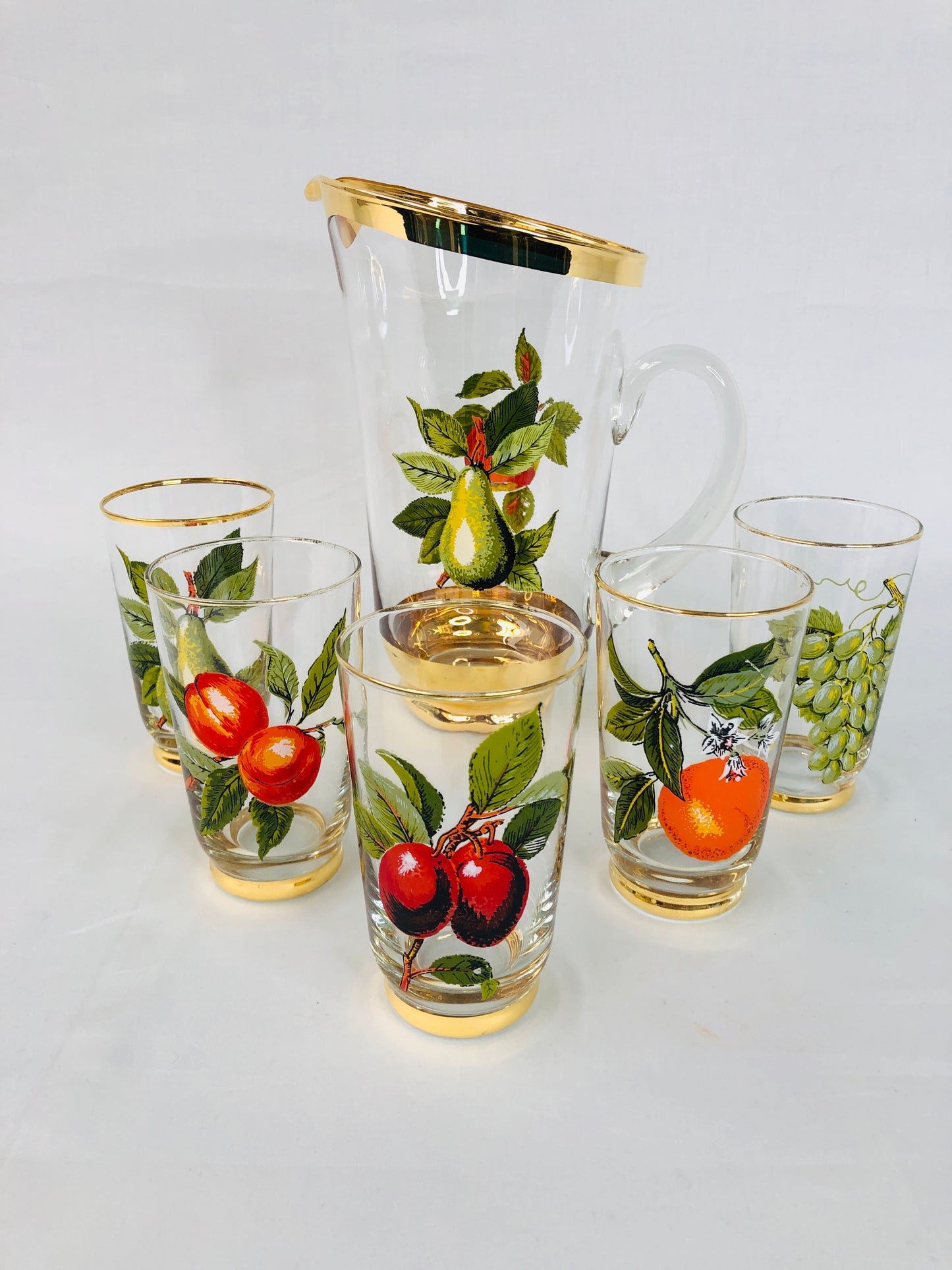 
                  
                    Vintage West Virginia Pitcher & Glasses- Fruit (15835)
                  
                