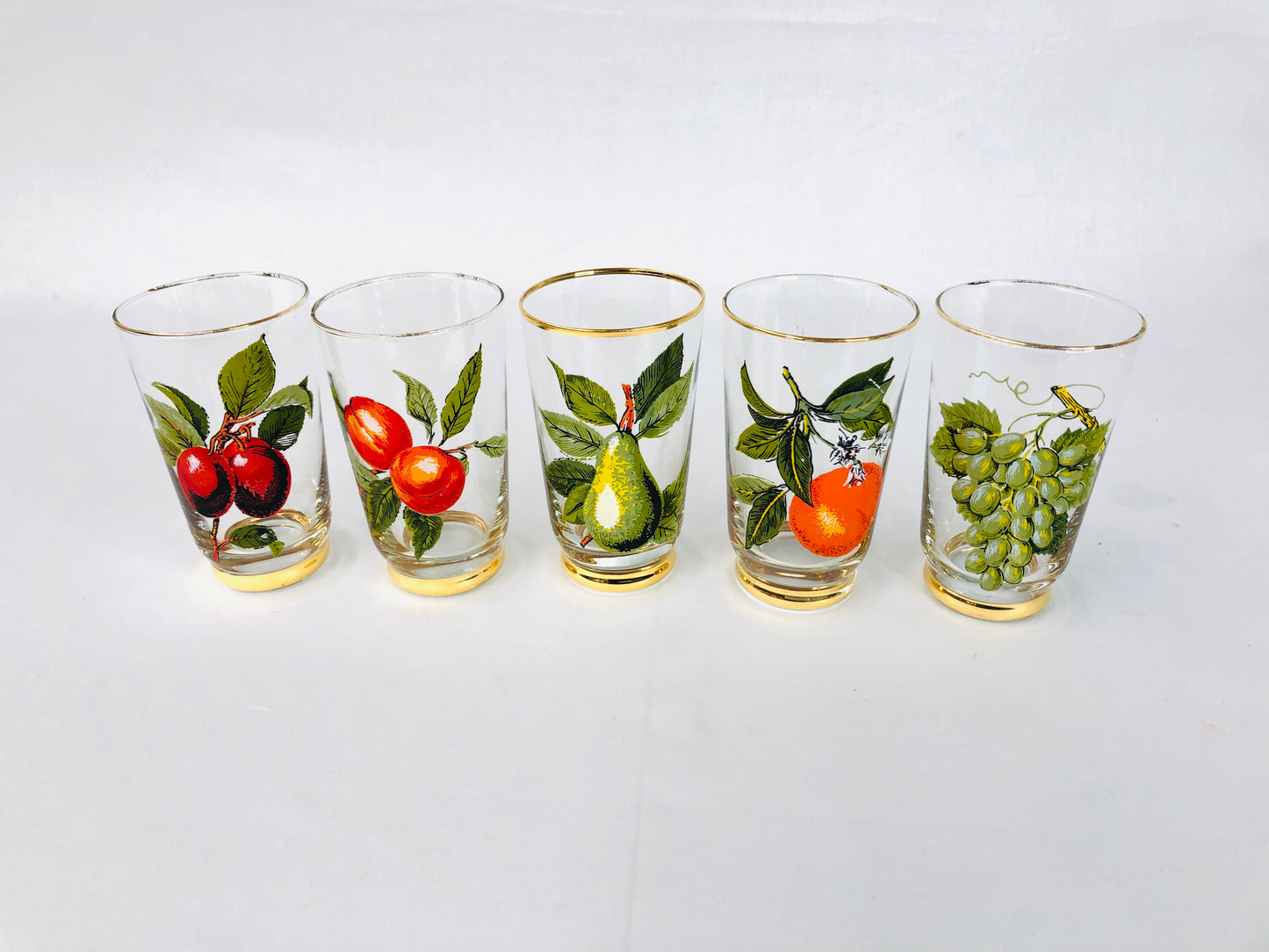 
                  
                    Vintage West Virginia Pitcher & Glasses- Fruit (15835)
                  
                