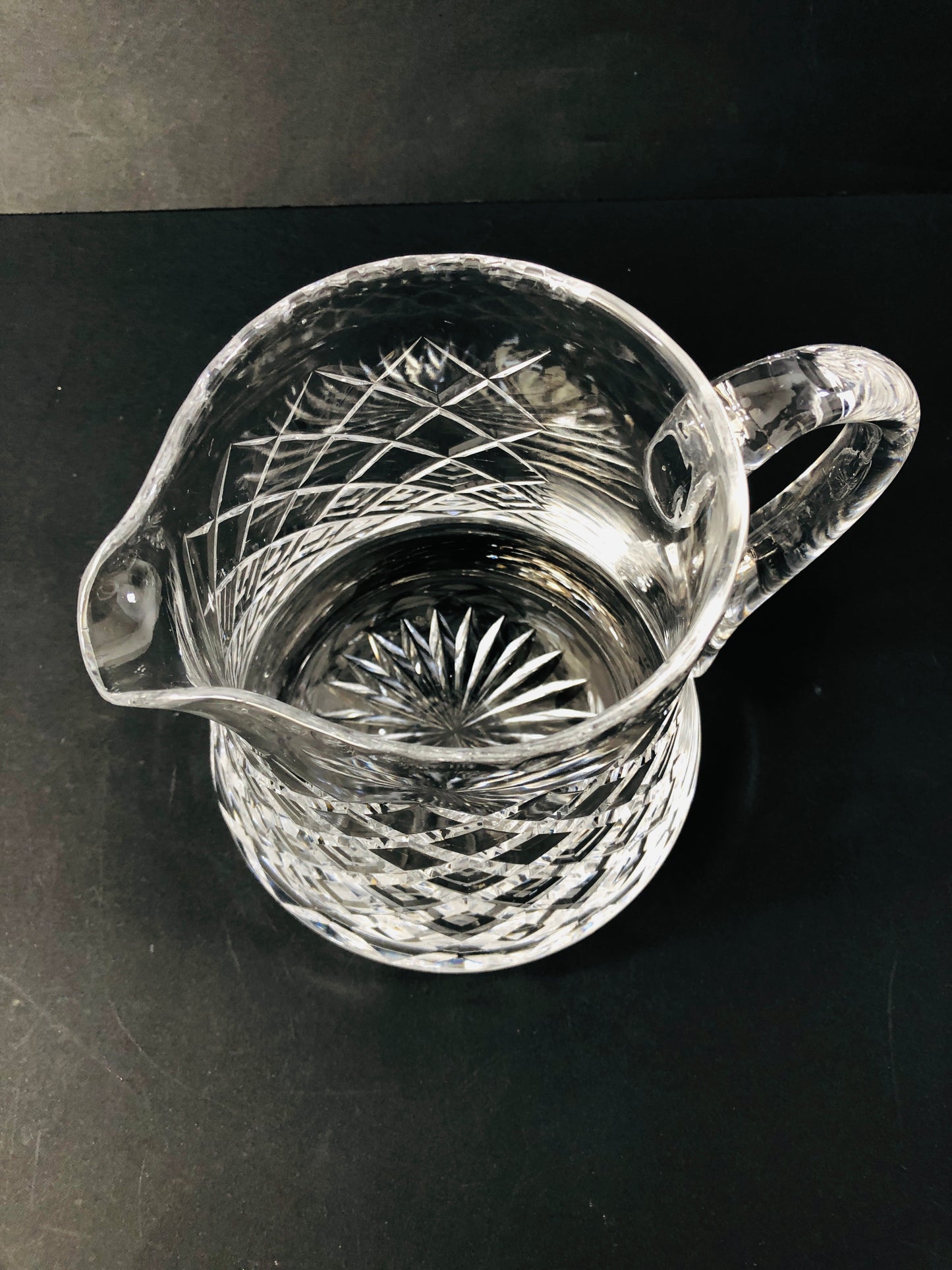 
                  
                    Beautiful Large Crystal Jug (21825)
                  
                