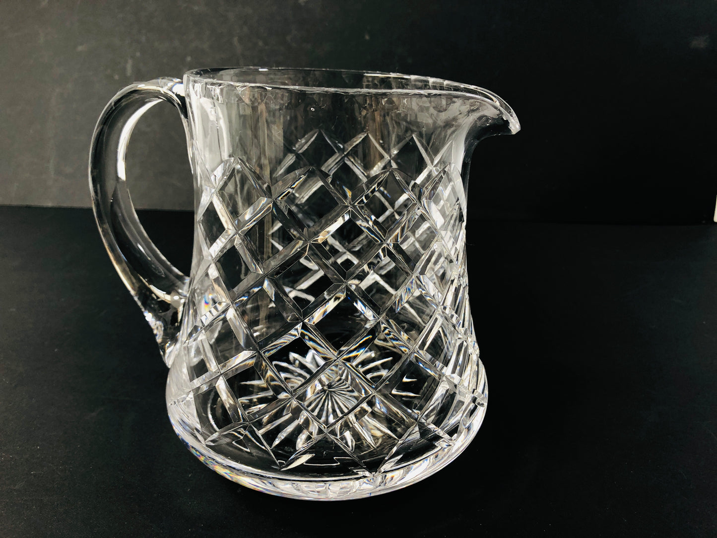 
                  
                    Beautiful Large Crystal Jug (21825)
                  
                