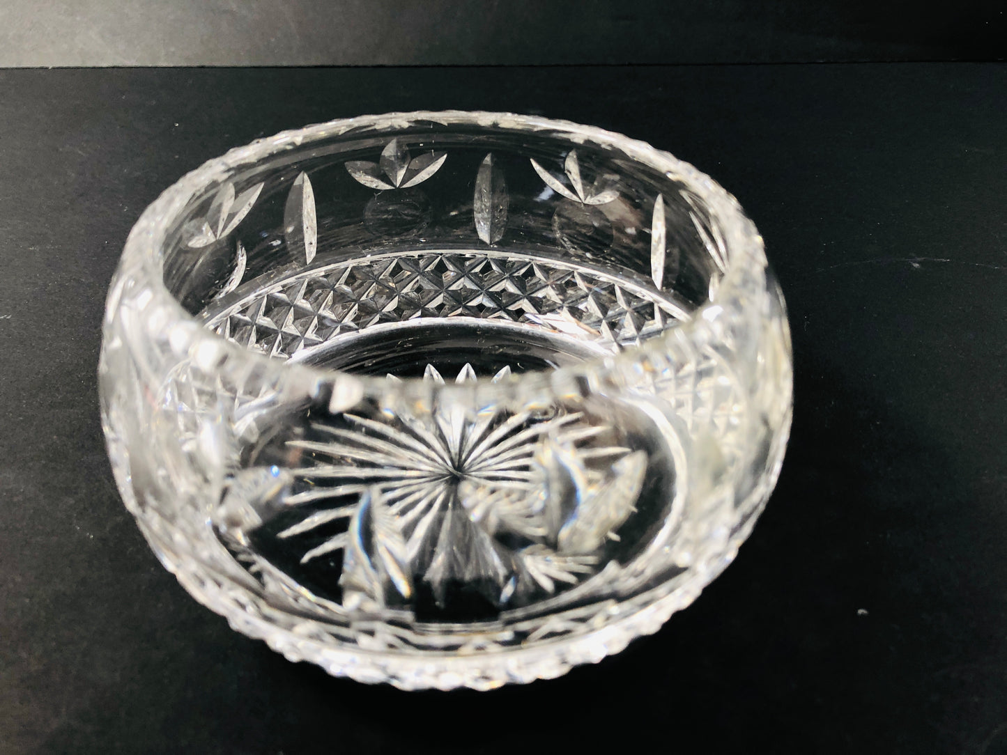 
                  
                    Casa Pupo Crown with Crystal Bowl (21820)
                  
                