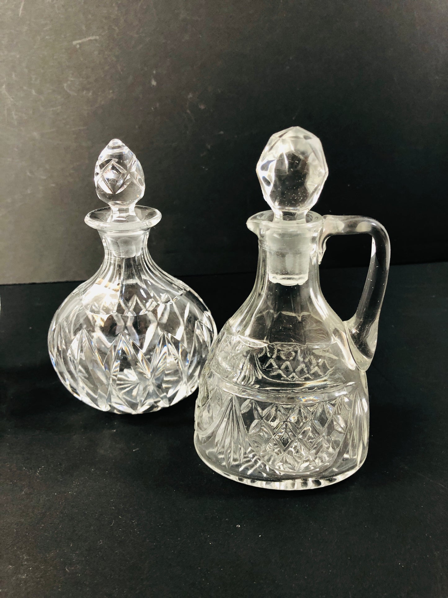 
                  
                    Crystal & Glass Dispenser bottles and Crystal Jugs (21830)
                  
                