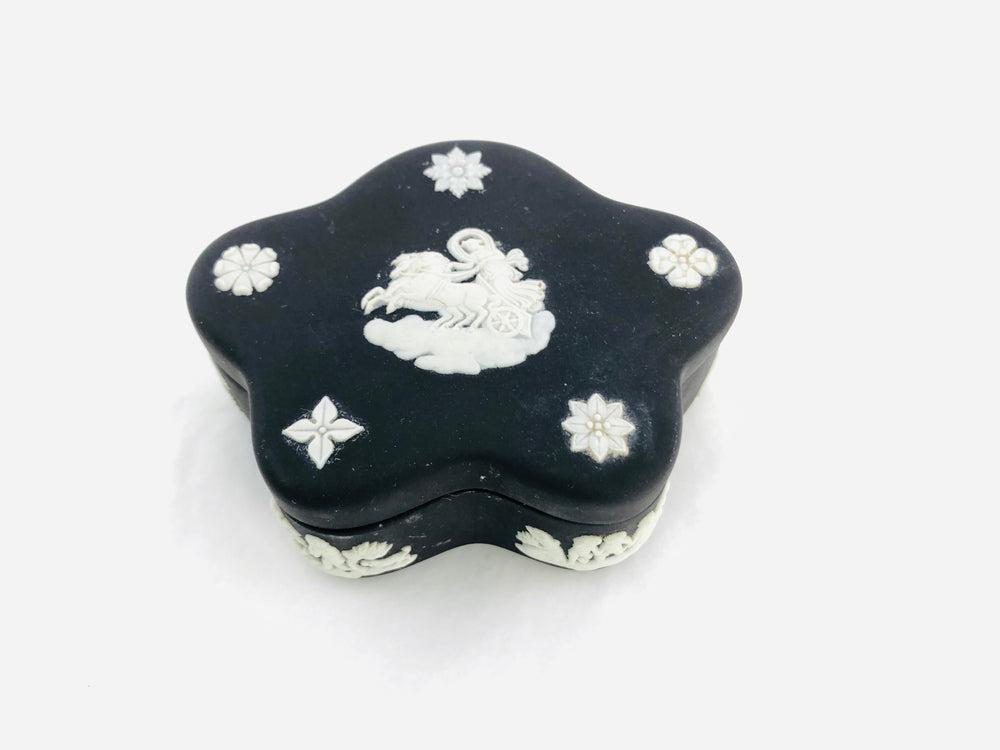 Vintage  Wedgewood  - Black  Jasperware  Jewellery Box (21870)