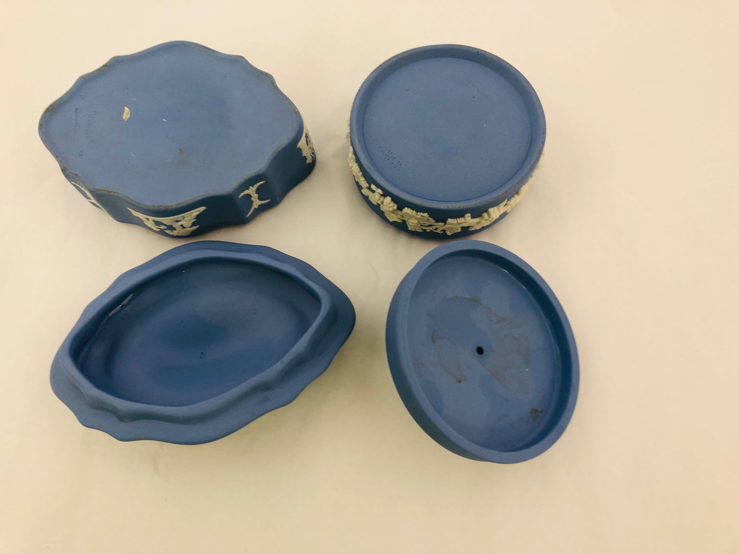 
                  
                    Vintage Wedgewood  -Soft blue Jasperware Jewellery Boxes (21869)
                  
                