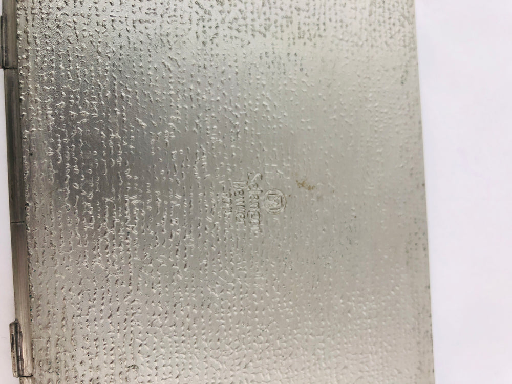 
                  
                    Selangor Pewter & Teak Cigarette Box (21864)
                  
                