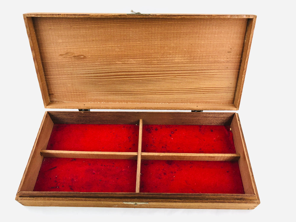 
                  
                    Long Jewellery Box - Wood (21867)
                  
                