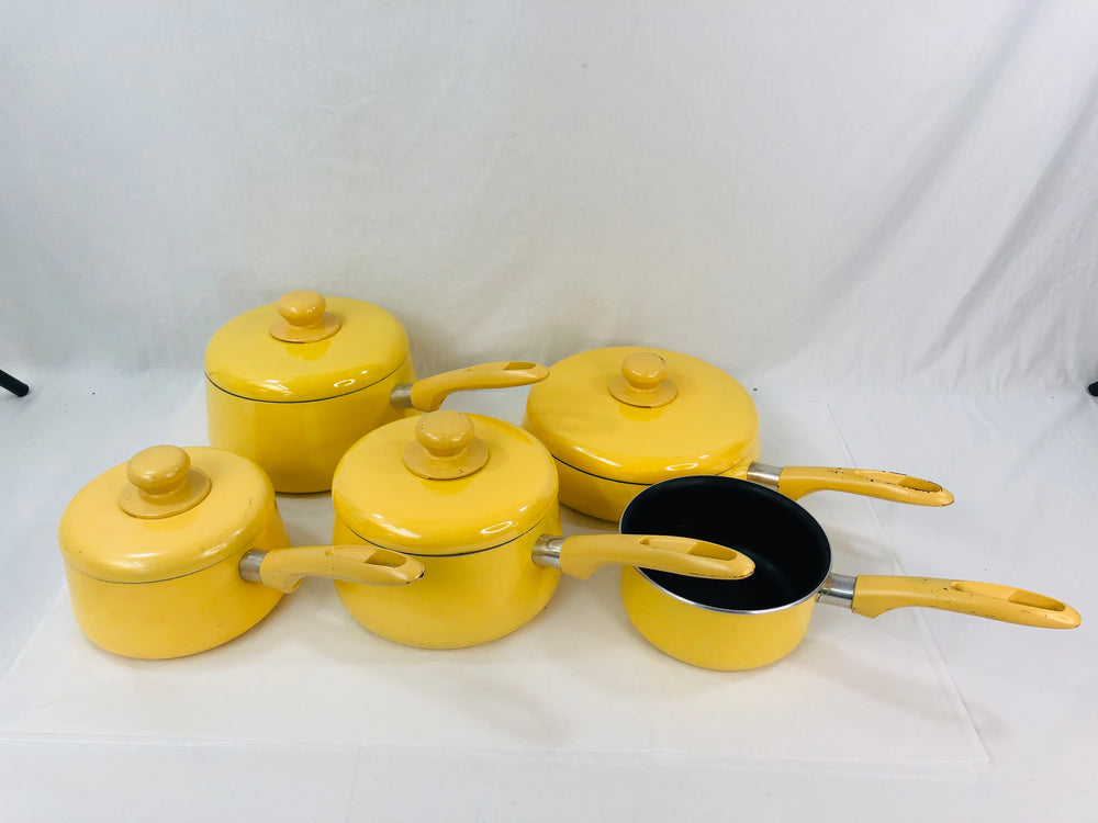 Retro Morphy Richards Pots (x4) and Frypan (21540)