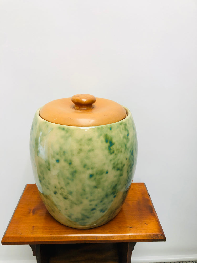 
                  
                    Timaru Pottery - Lidded Bread Barrel/Crock (15869)
                  
                