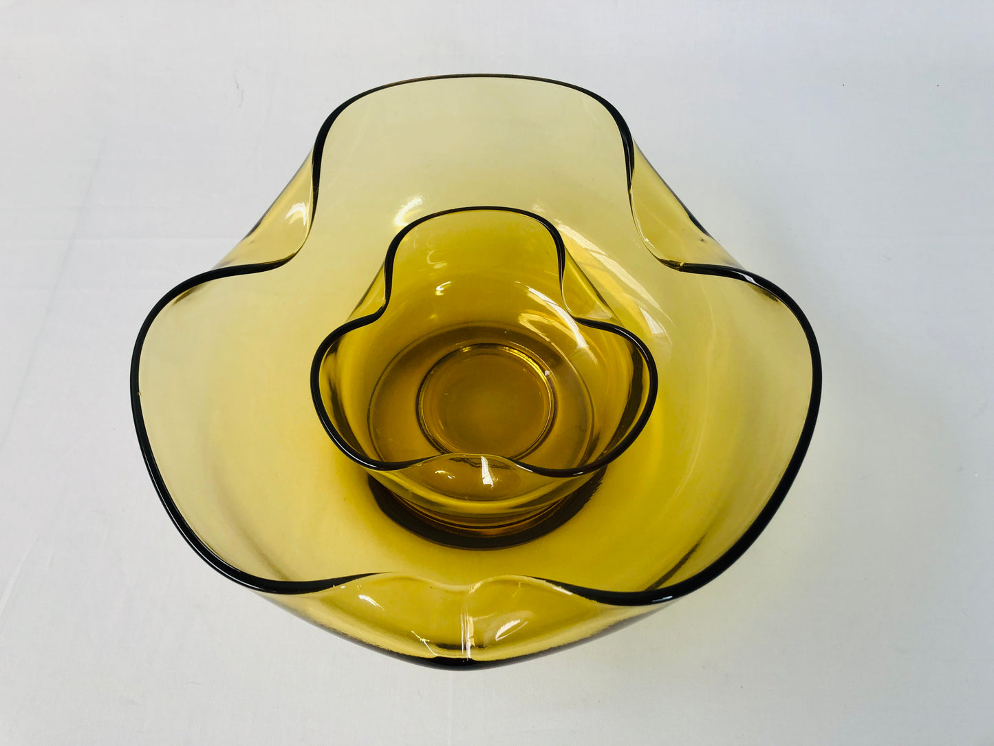 
                  
                    Retro Amber Hocking Chip and Dip Bowls (15887)
                  
                