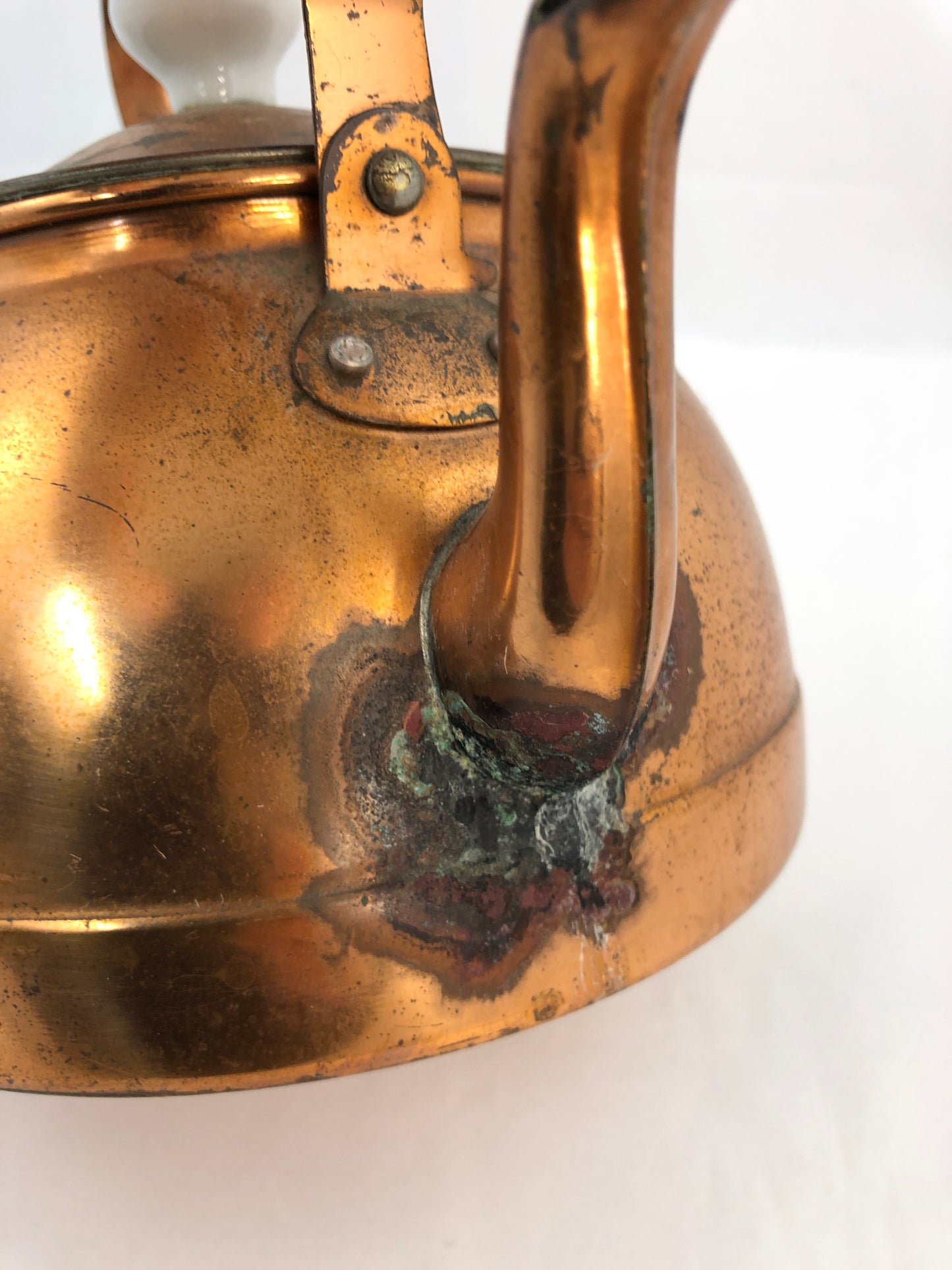 
                  
                    Vintage Copper Look Kettle (21898)
                  
                