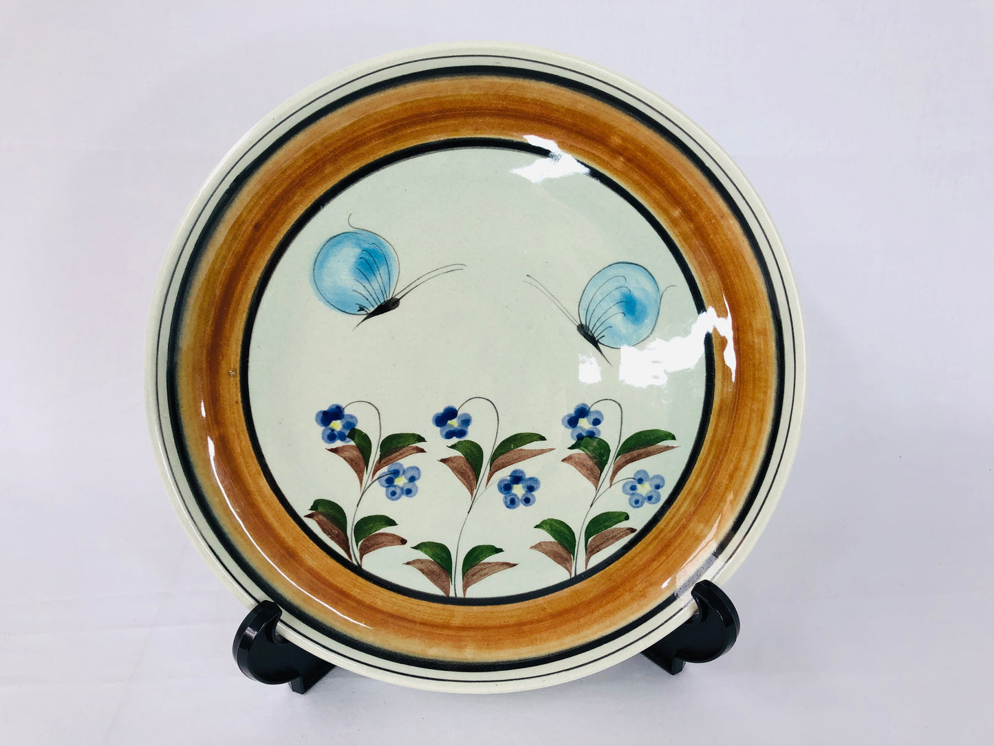 
                  
                    Ken Edwards Pottery - Mexican Plate (15892)
                  
                