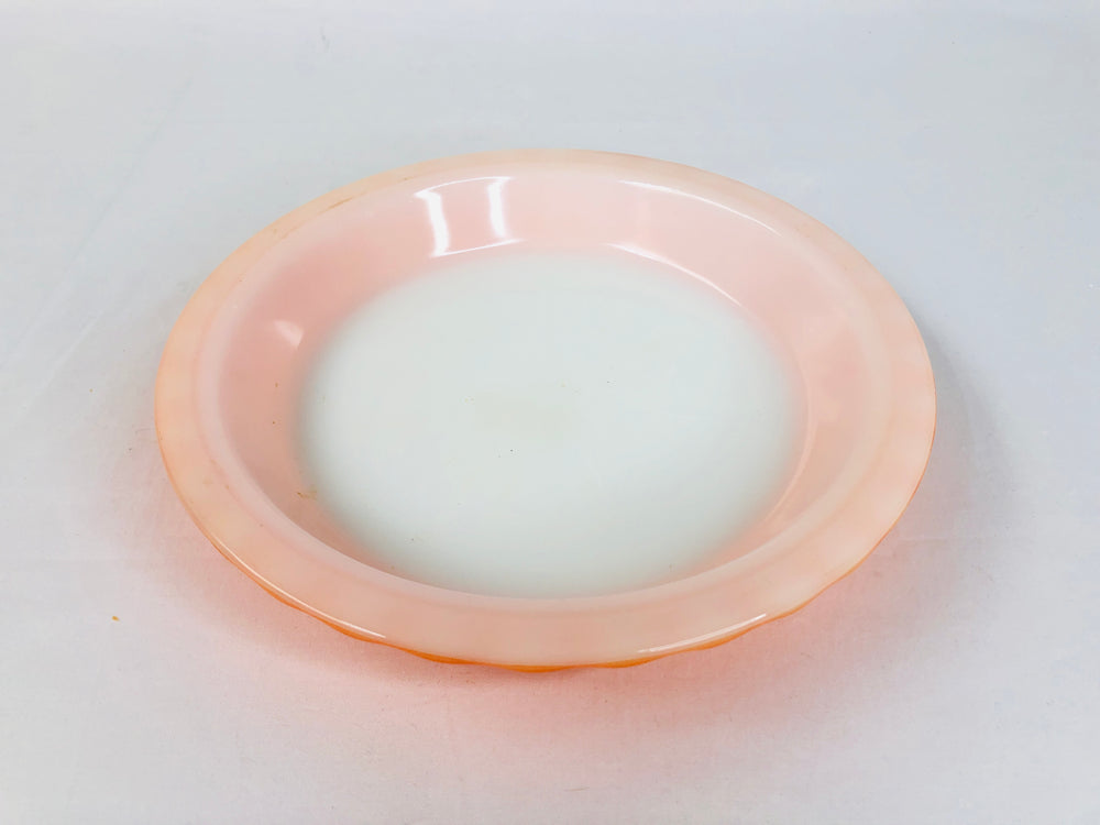 PYREX Scalloped Pie Dish- Australia (15894)