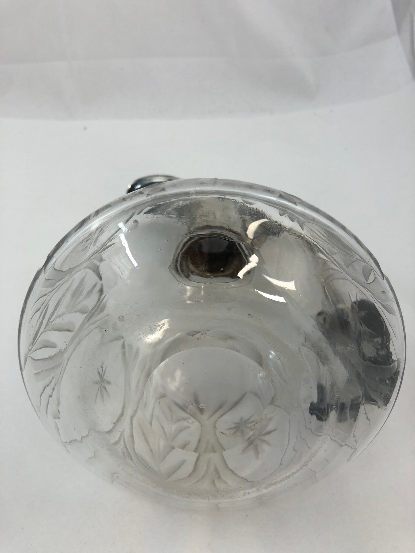 
                  
                    Cut Class Claret Jug with Egyptian Detailed Handle in Sliver Plate (21901)
                  
                