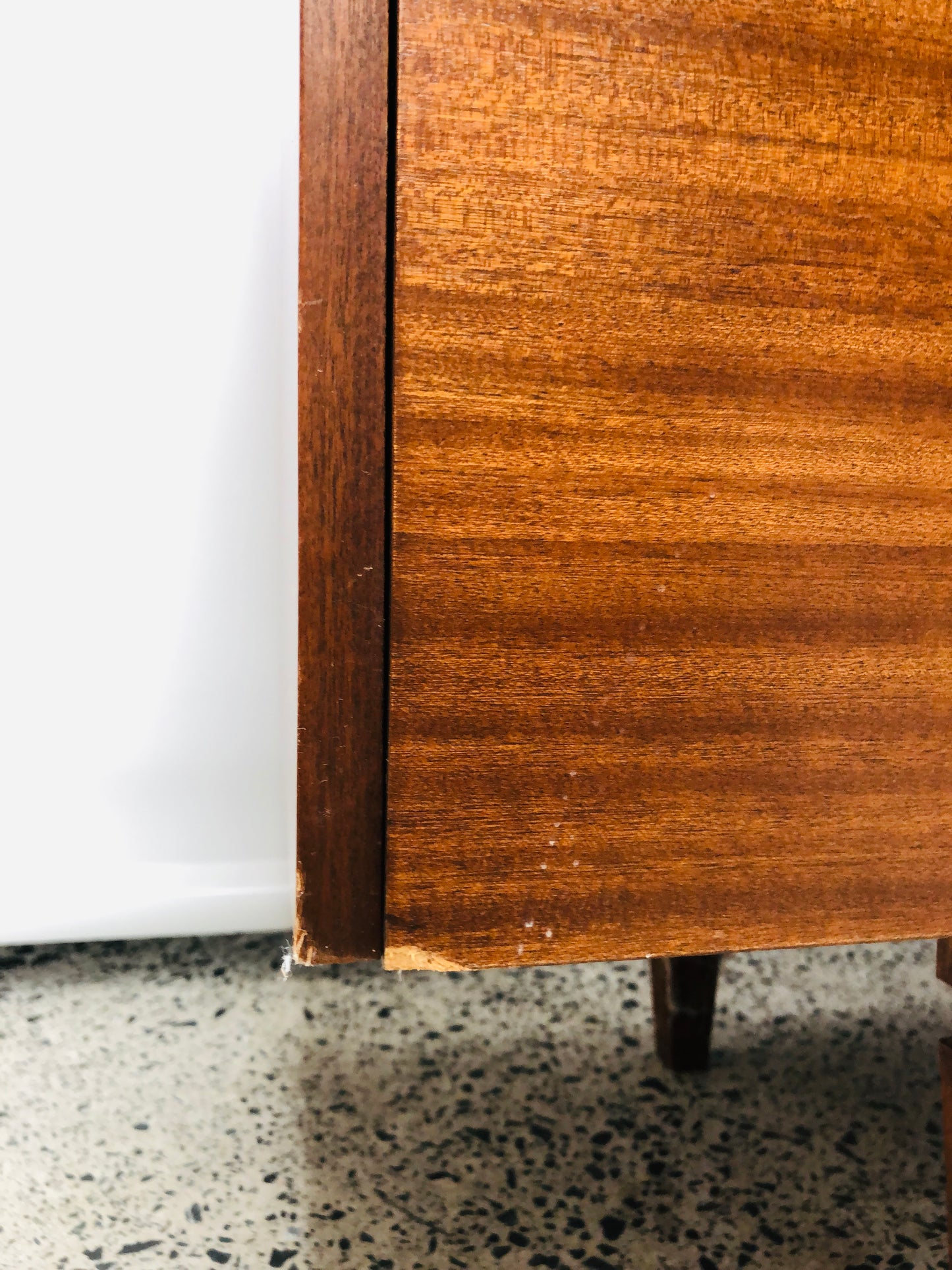 
                  
                    Mid-Century Set of Drawers (15963)
                  
                