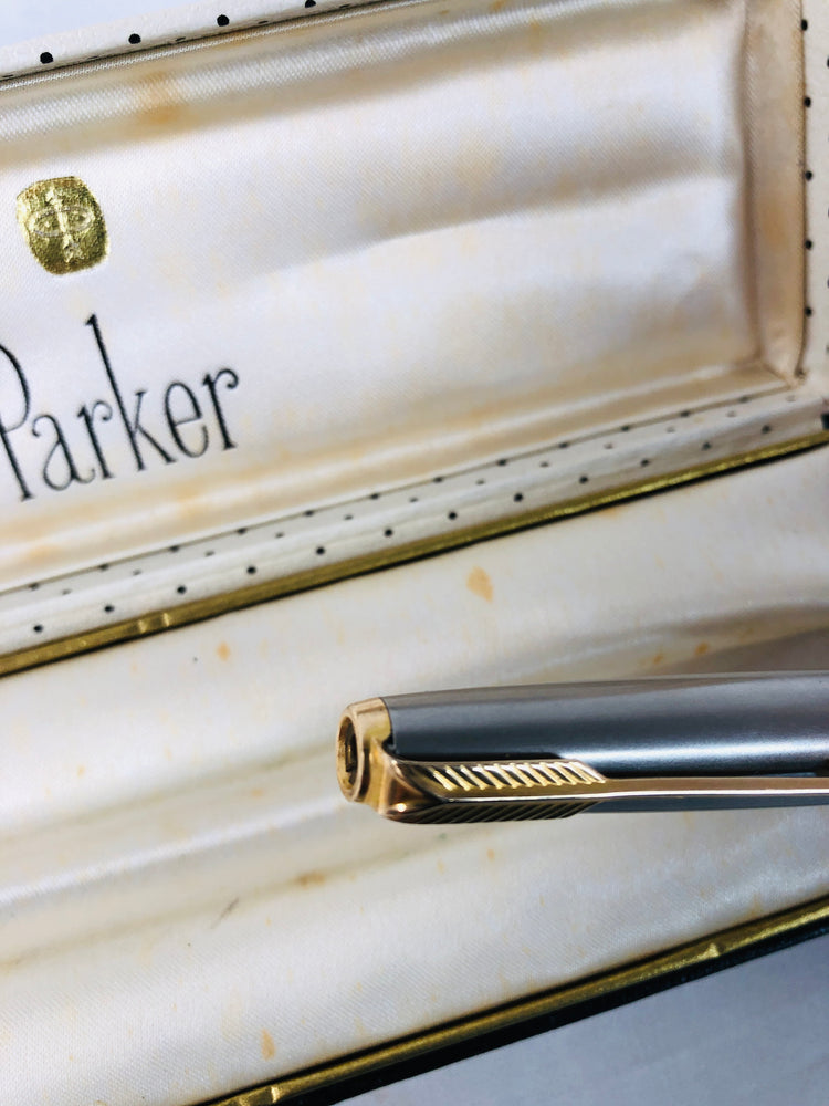 
                  
                    Vintage Parker Fountain Pen 61 (16009)
                  
                