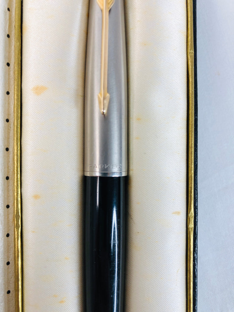 
                  
                    Vintage Parker Fountain Pen 61 (16009)
                  
                