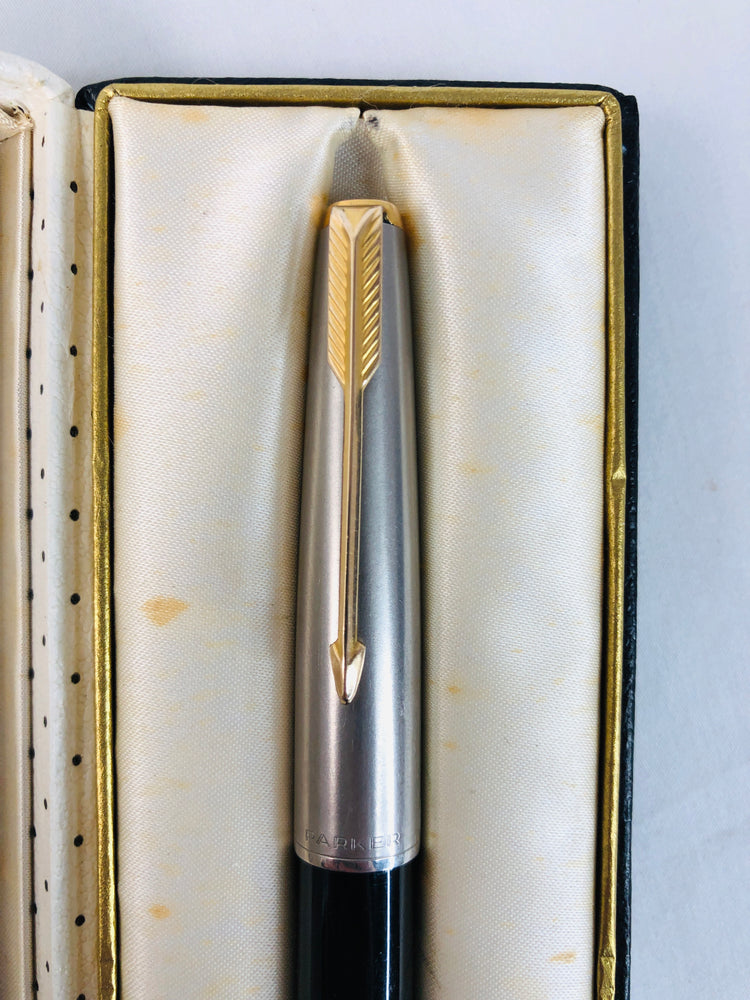 
                  
                    Vintage Parker Fountain Pen 61 (16009)
                  
                