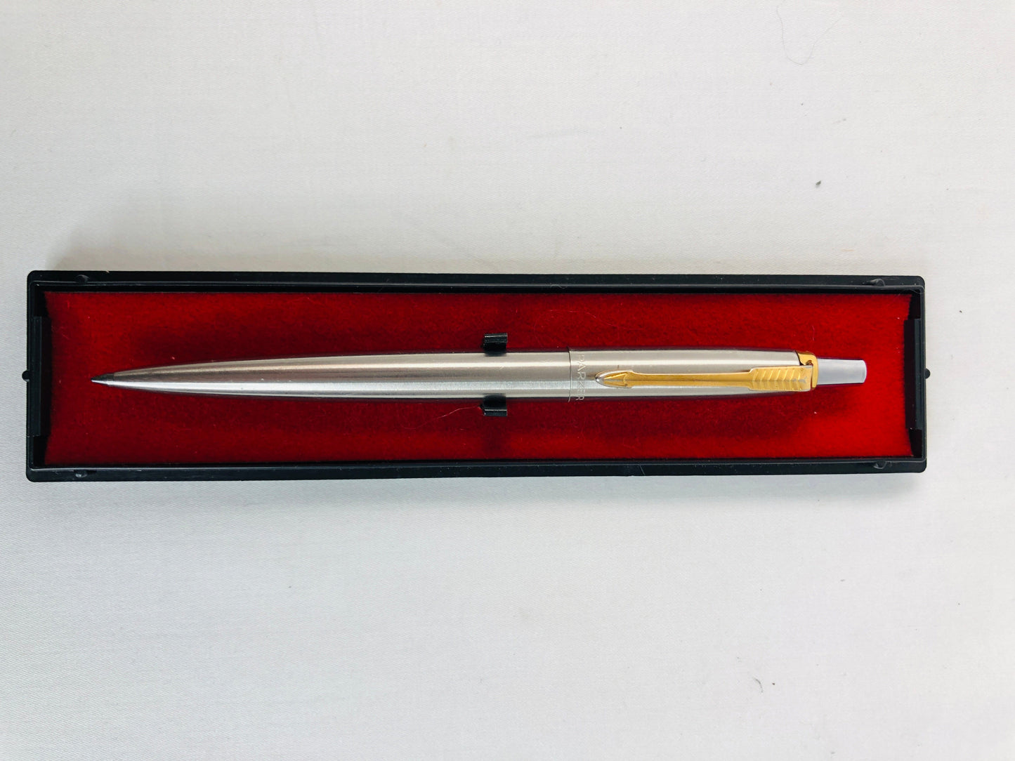 
                  
                    Parker Pen (16010)
                  
                