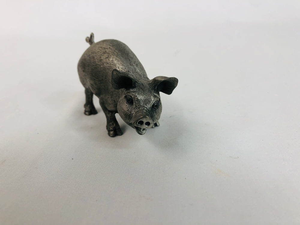 
                  
                    Pewter Piggy (16014)
                  
                
