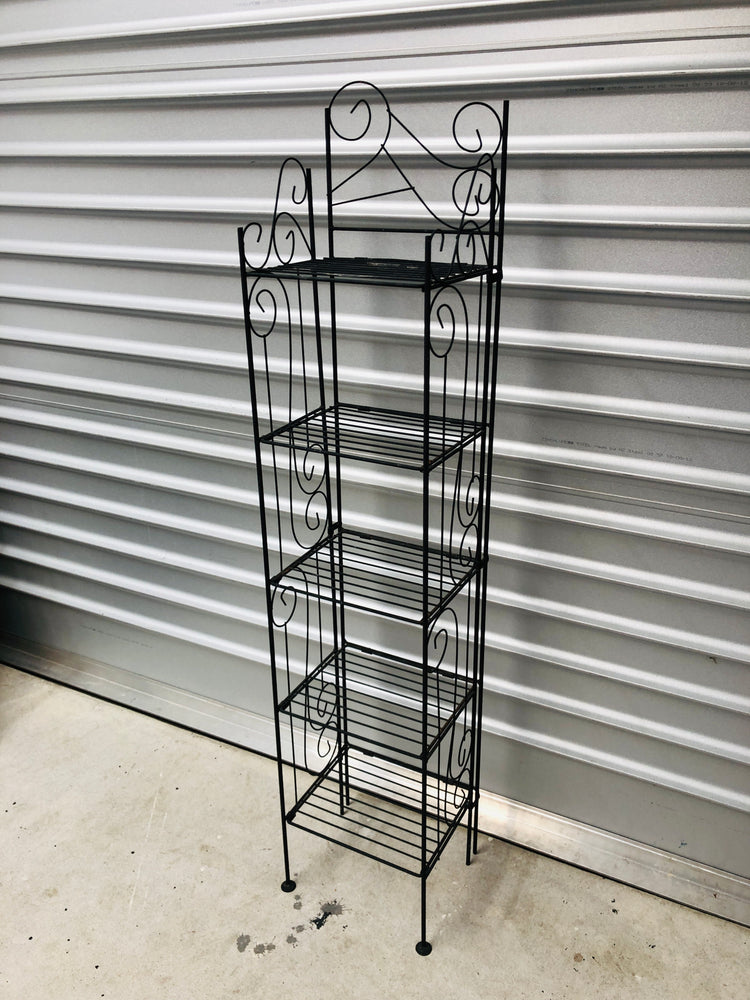 
                  
                    Plant Stand- Metal (16037)
                  
                
