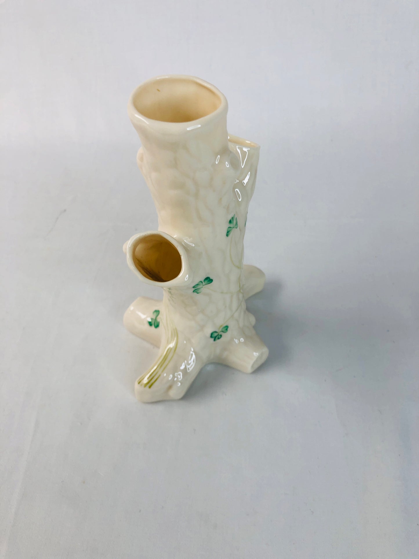 
                  
                    Irish Belleek Tree Stump Vase (16016)
                  
                