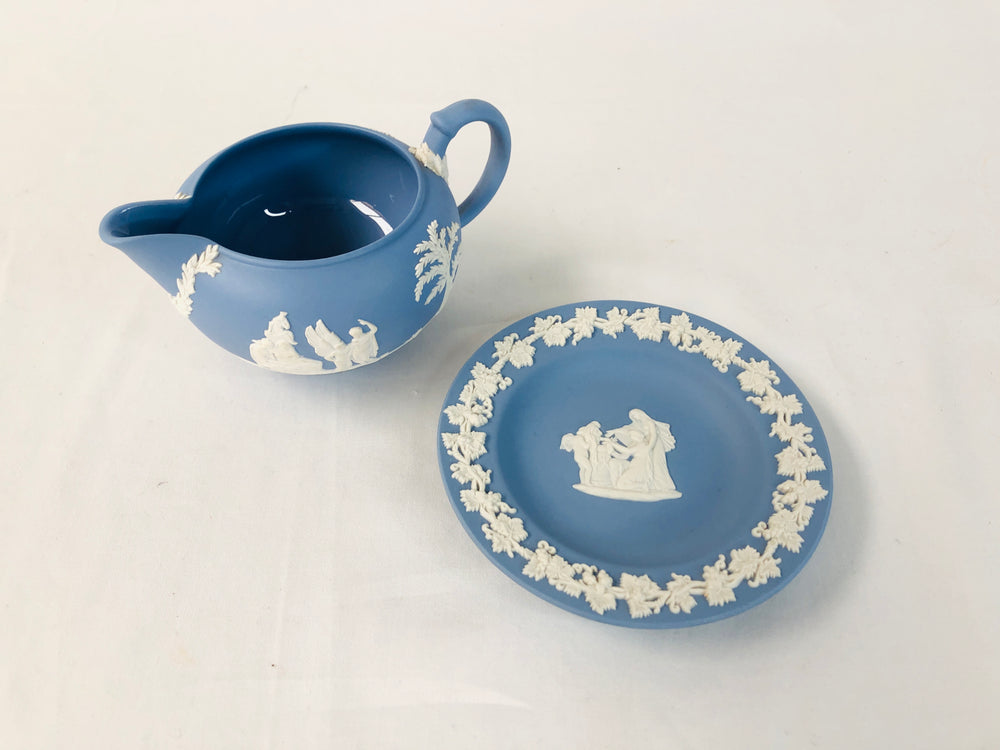 
                  
                    Wedgwood Creamer and Small Plate (16029)
                  
                