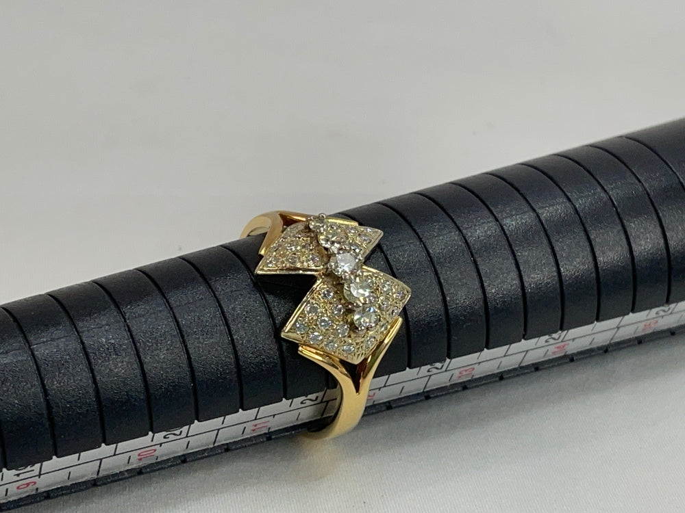 
                  
                    Diamond Dress Ring 18ct Yellow and 9CT White Gold (16021)
                  
                