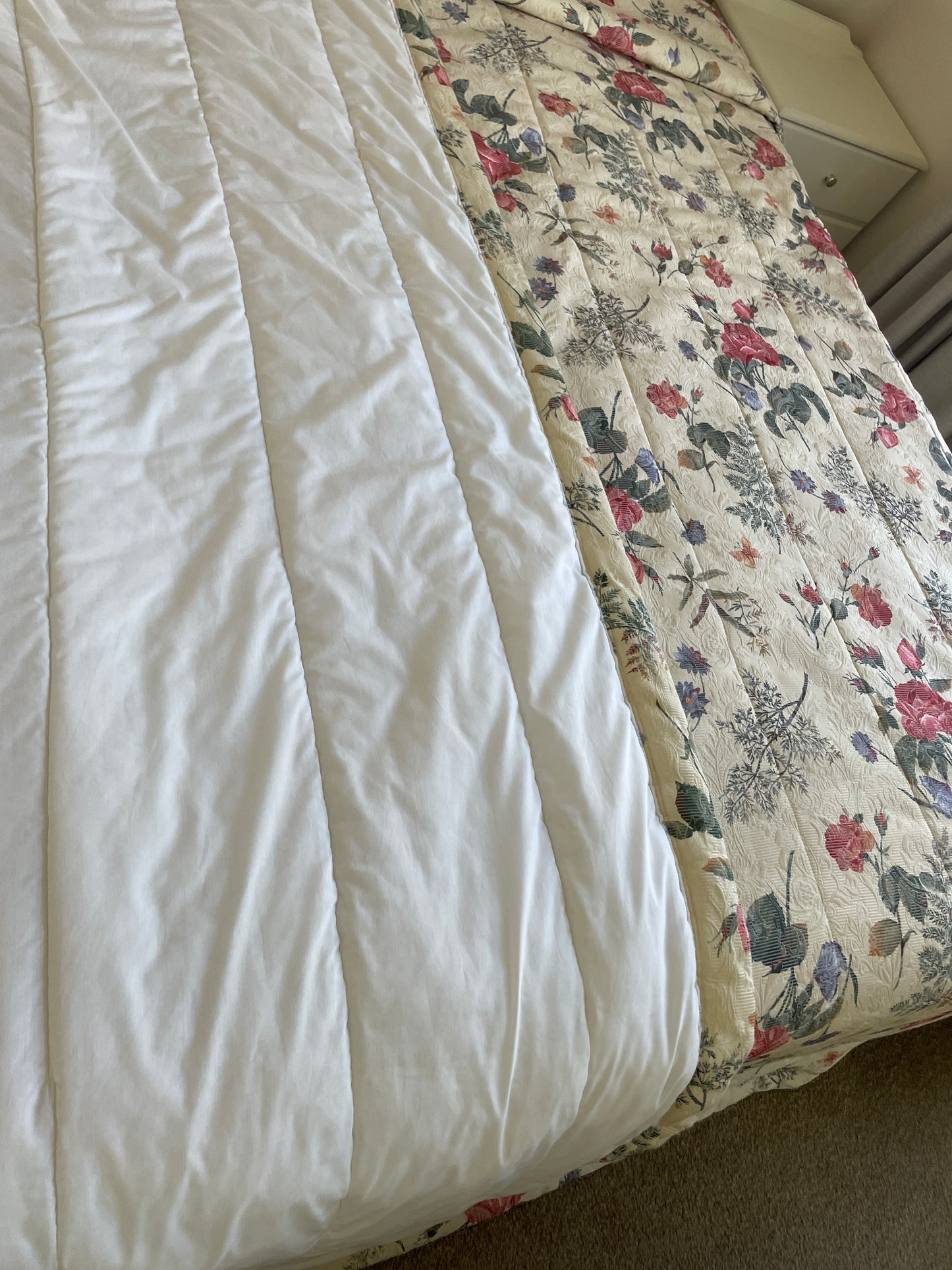 
                  
                    Queen Bed Coverlet (16116)
                  
                