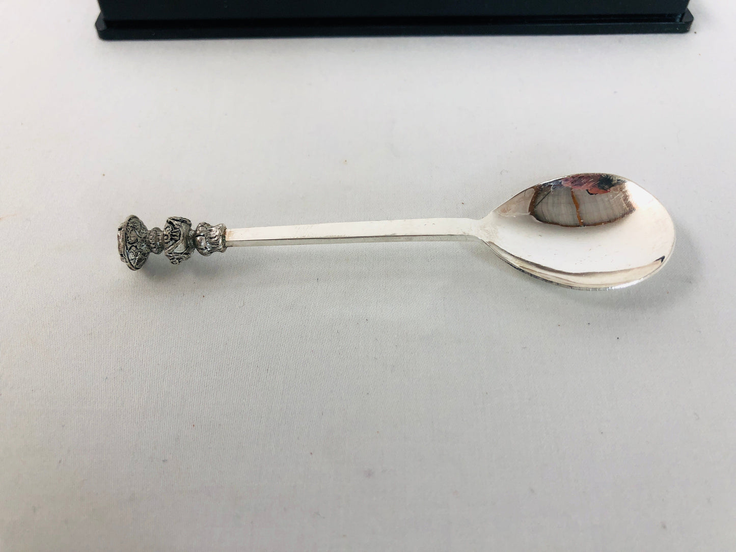 
                  
                    Elizabeth I Seal Top Spoon- Reproduction (16060)
                  
                